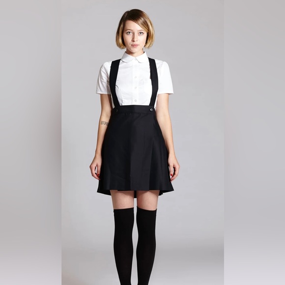 l’ecole des femmes Dresses & Skirts - L’ECOLE des Femmes Black Wool Blend Pleated Suspender Skirt SZ 2